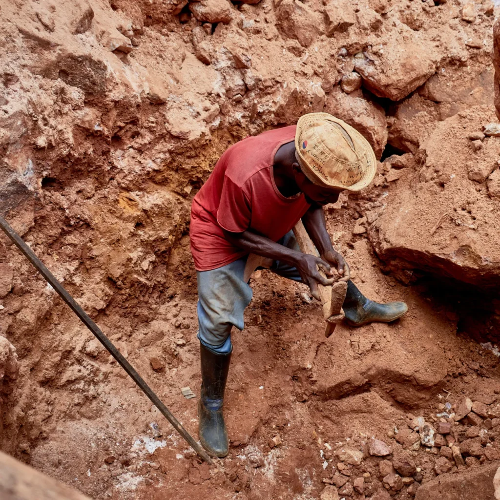 2025 09 04T083725Z 457402640 RC2CIGA3PZ2T RTRMADP 3 CONGO SECURITY ADF MINING 1763337518